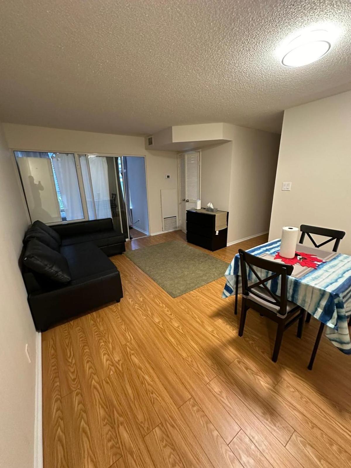 Best Location In Downtown- Walking To Eaton Centre, Nathan Phillips Square, Yonge-Dundas, Ikea,Transit Toronto Kültér fotó